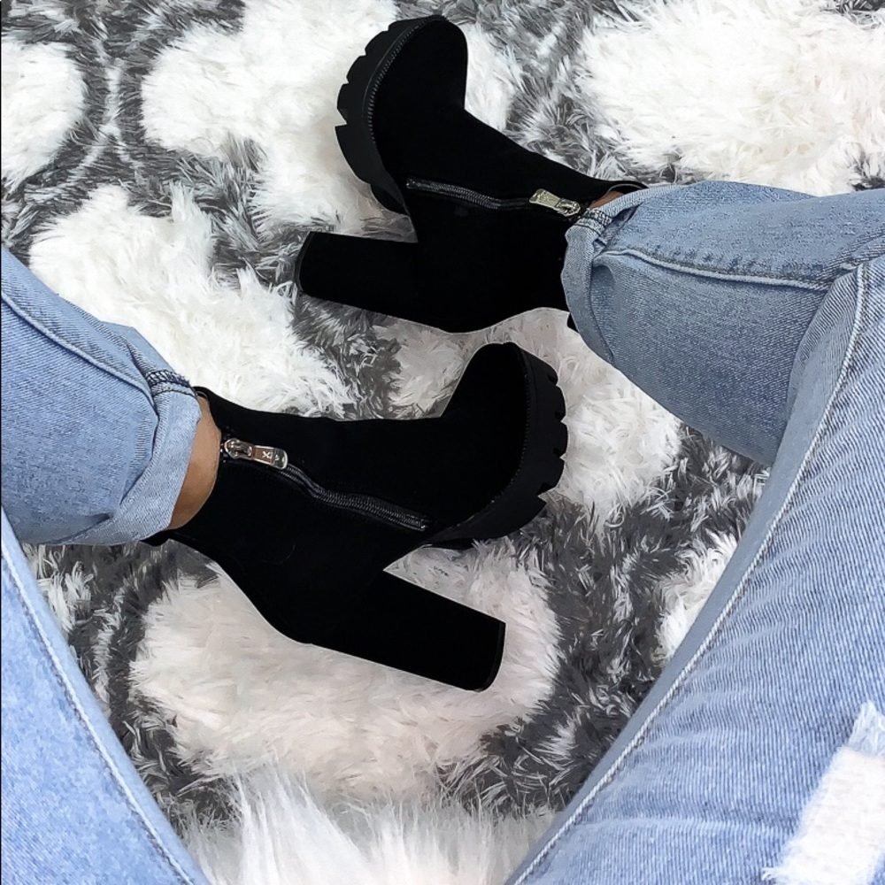Platform bootie